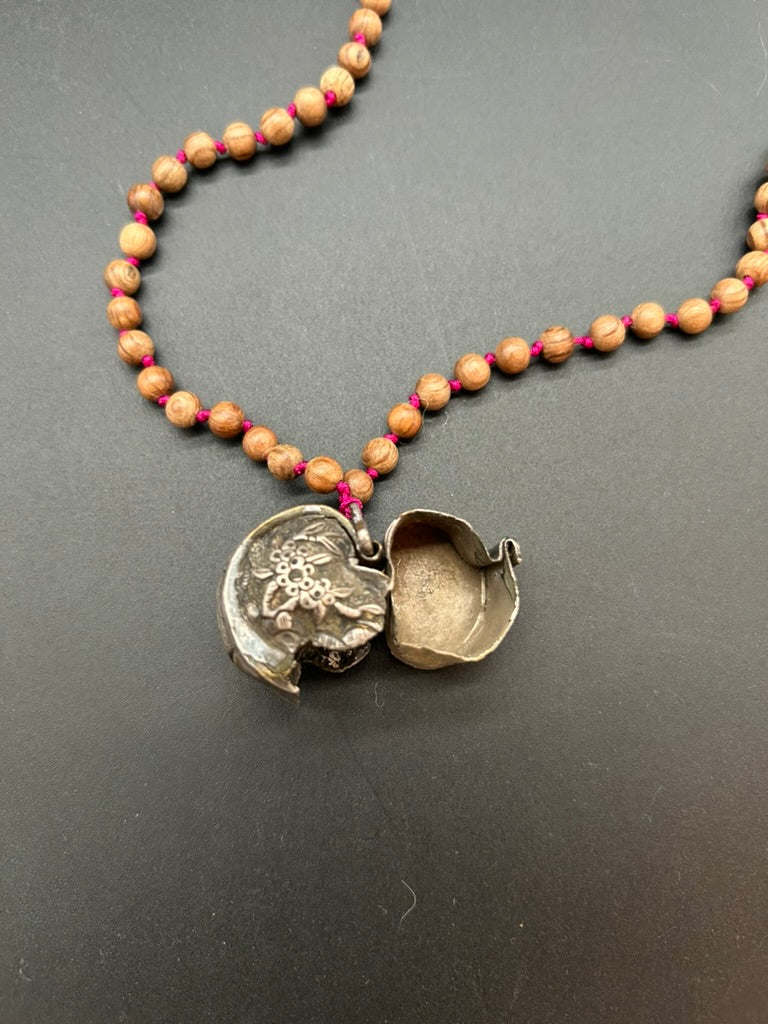 Antique Heart Locket Mala by Theofilos