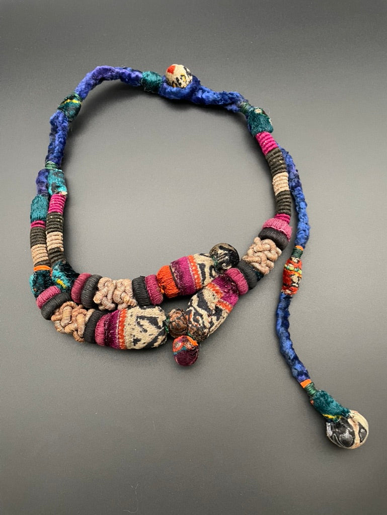 Velvet Texture Lovers Choker