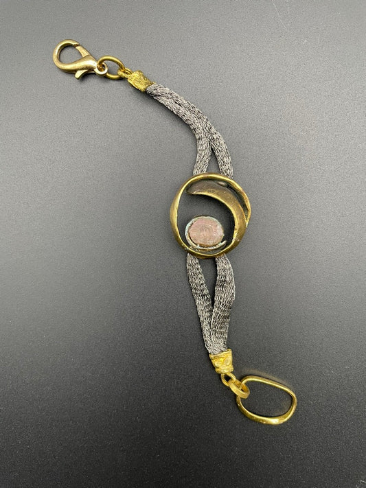 Bronze and Quartz Selen Circle Bracelet