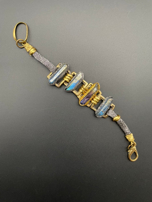 Blue Quartz Bronze Link Selen Bracelet
