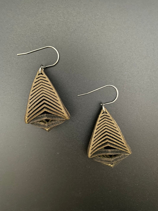 Metallic Leather Earrings (Color Bronze)